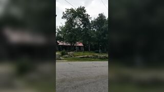 Kåt blondin gör sex på stranden