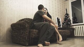 Ungt amatör par knullar i soffan innan föräldrarna kommer hem