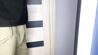 Hustru för ögonbindel ger en full djup hals oral närbild